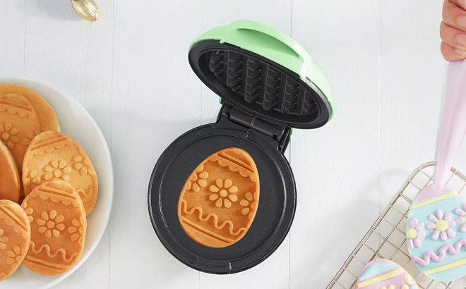 Dash Easter Egg Mini Waffle Maker