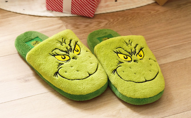 Hallmark Dr Seuss Grinch Adult Slippers with Sound