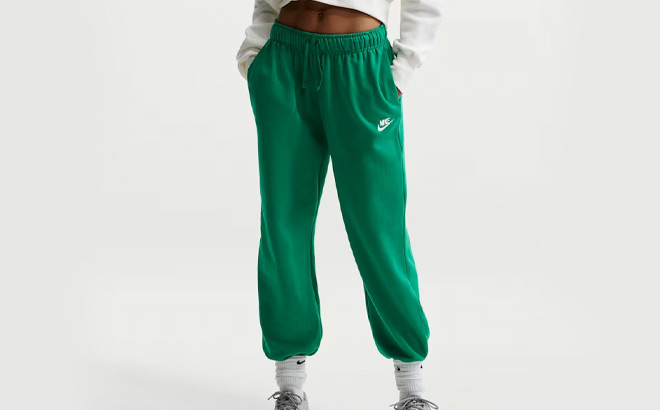 Nike Sportswear Club Fleece Womens Mid Rise Oversized Sweatpants